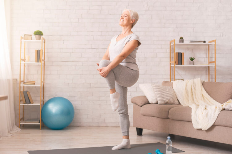 donna ginnastica pavimento pelvico